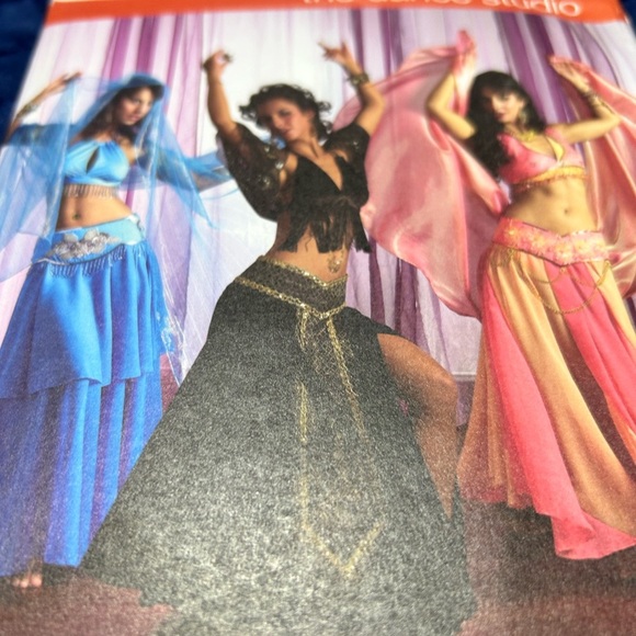 Simplicity 2941  Dance Studio Costume Pattern by Andrea Schewe- uncut - Picture 3 of 7